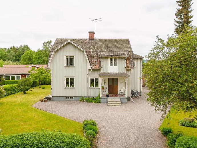 6 rok · 142 m² · Dalslundsvägen 3
