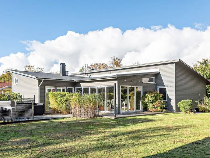 5 rok · 160 m² · Östra Skärfva byväg 8