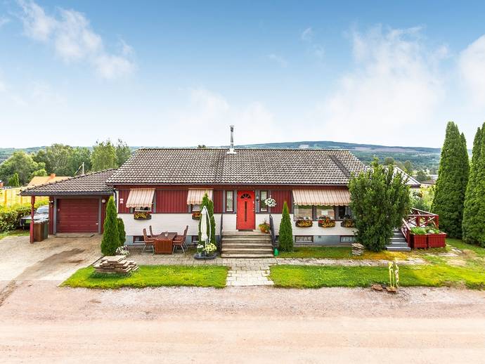 6 rok · 148 m² · Björkvägen 14