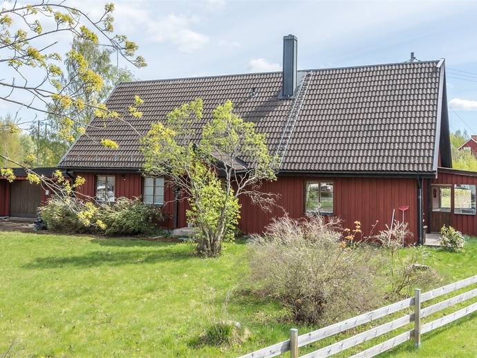 6 rok · 146 m² · Näckens väg 6