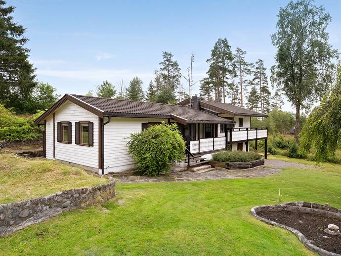4 rok · 126 m² · Larsered 324