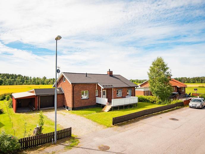6 rok · 91 m² · Backavägen 37