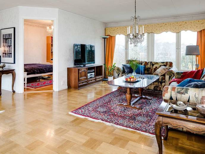 4 rok · 144 m² · Branddammsbacken 13
