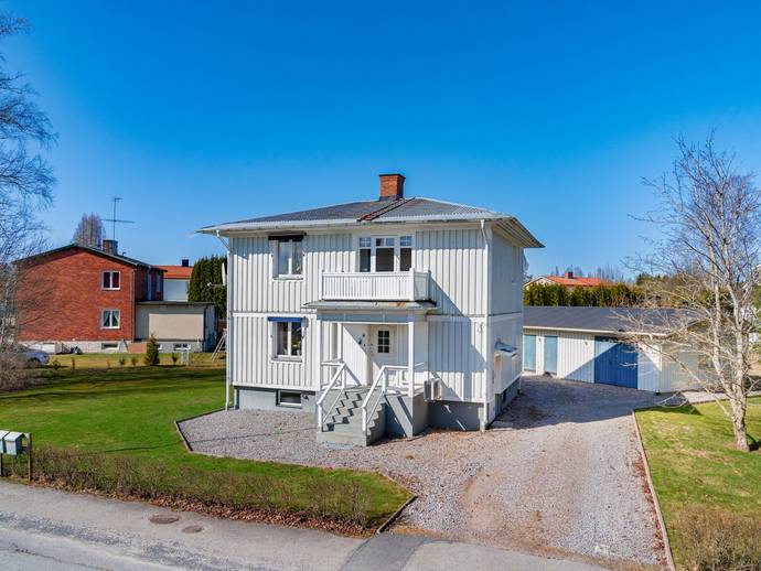 4 rok · 100 m² · Östra Långgatan 4