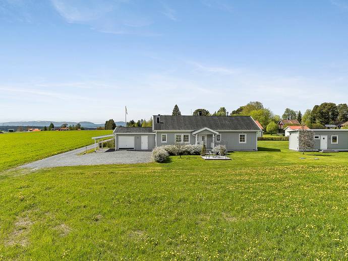 6 rok · 165 m² · Åsvägen 71