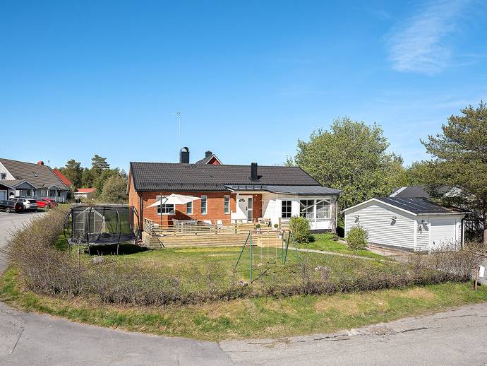 6 rok · 134 m² · Hallbacksvägen 14