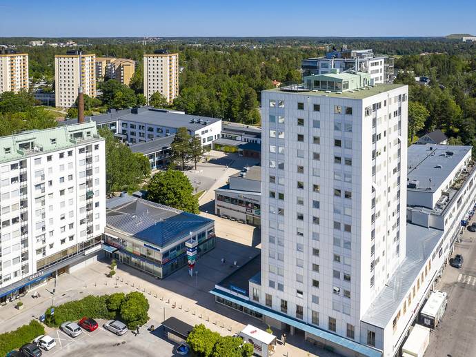 4 rok · 104,5 m² · Eskadervägen 8