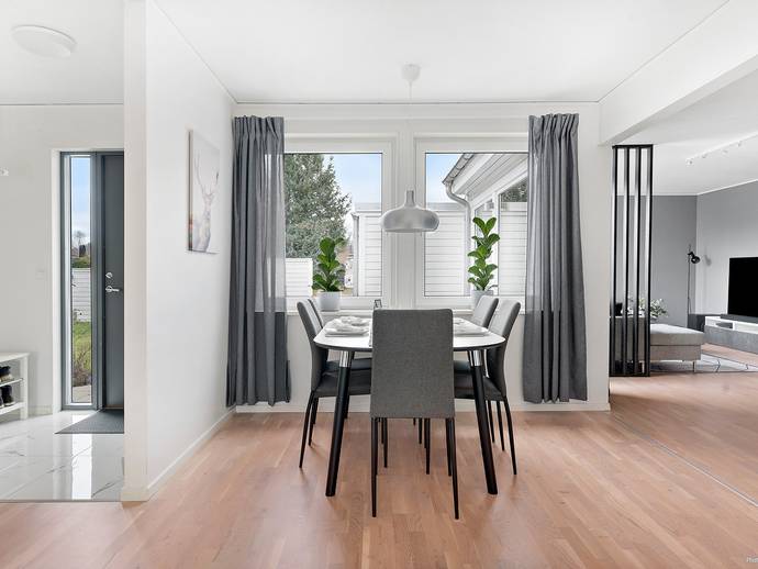 4 rok · 103 m² · Lingonvägen 3