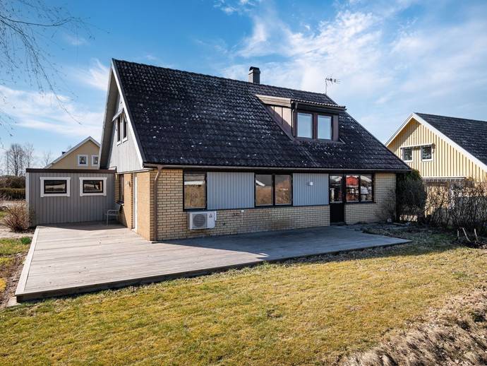 6 rok · 168 m² · Blåsippestigen 2