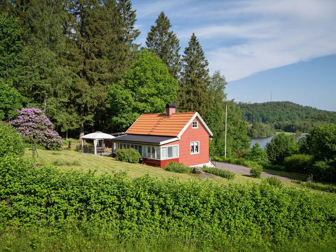 1 rok · 37 m² · Hästebacka väg 4