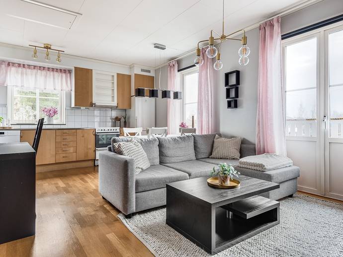2 rok · 48,6 m² · Skogsfruvägen 21D