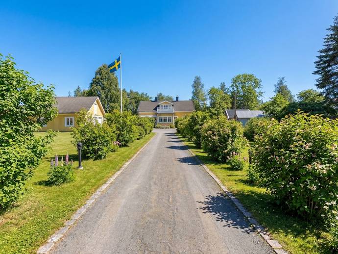 8 rok · 191 m² · Västergatan 8