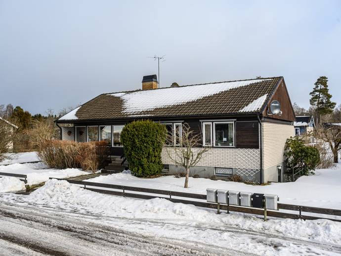 4 rok · 102 m² · Brunviksvägen 4