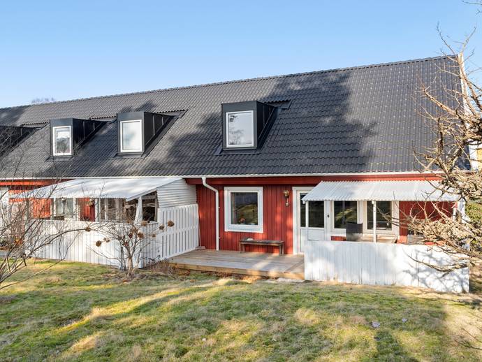 4 rok · 115 m² · Västra Fjärilsvägen 126