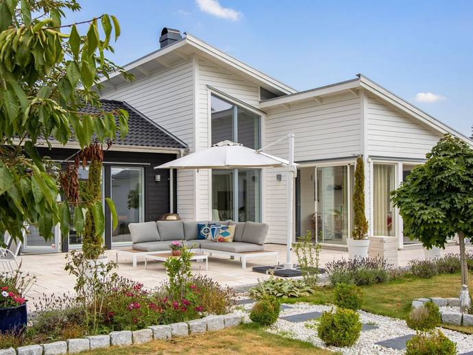 130 m² · Rödstjärtstigen 2