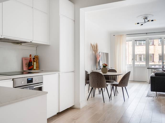 2 rok · 48 m² · Östra stallmästaregatan 3A