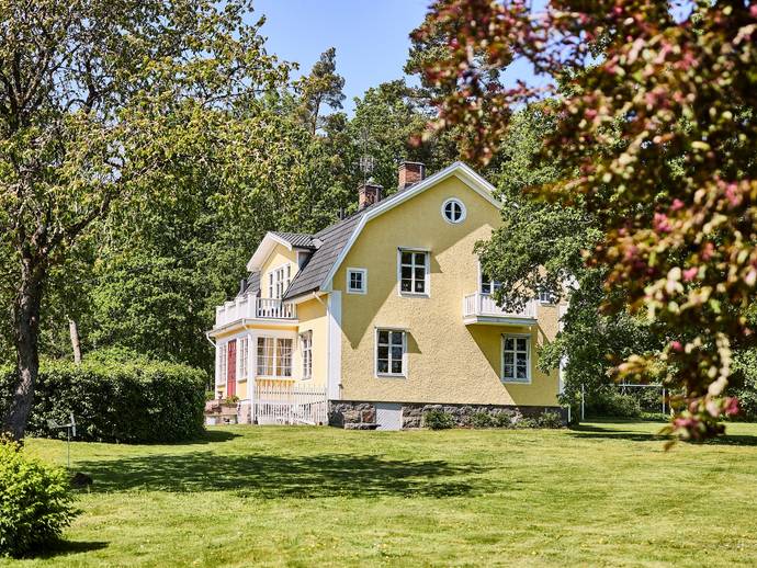 8 rok · 220 m² · Lilla Ingaryd