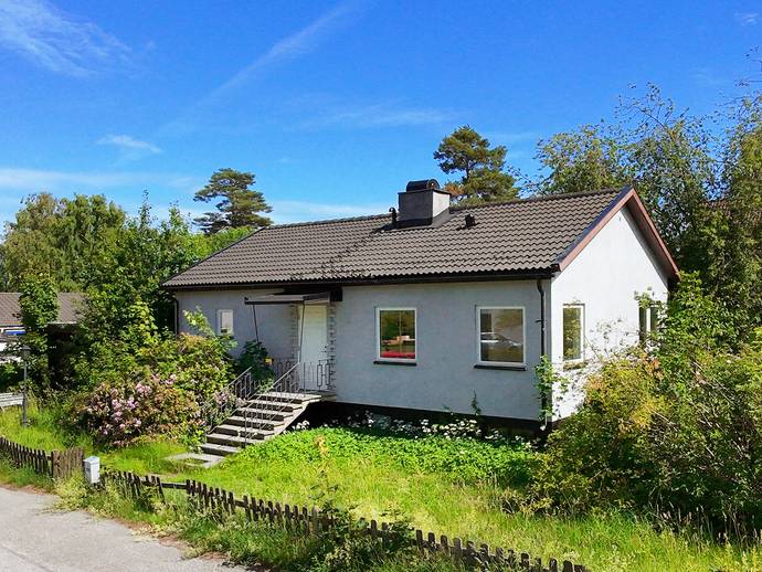 74 m² · Violabergsvägen 13
