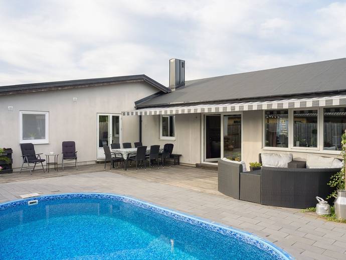 6 rok · 145 m² · Vildrosgatan 12