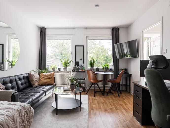 1 rok · 32 m² · Stockholmsvägen 15I