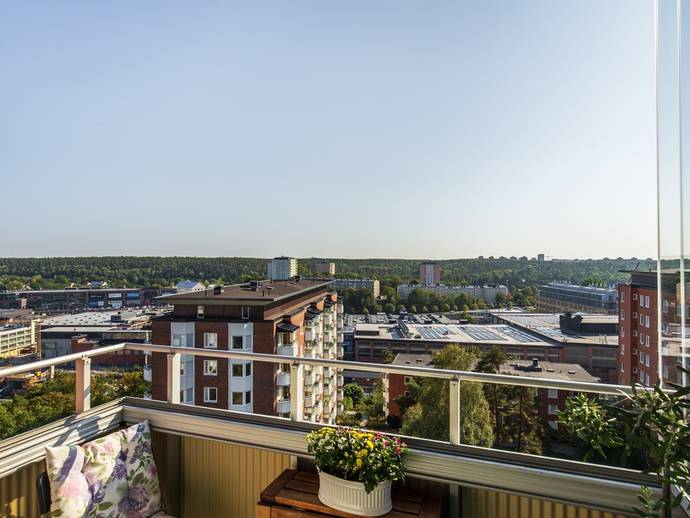 4 rok · 97 m² · Alphyddevägen 8, 10tr