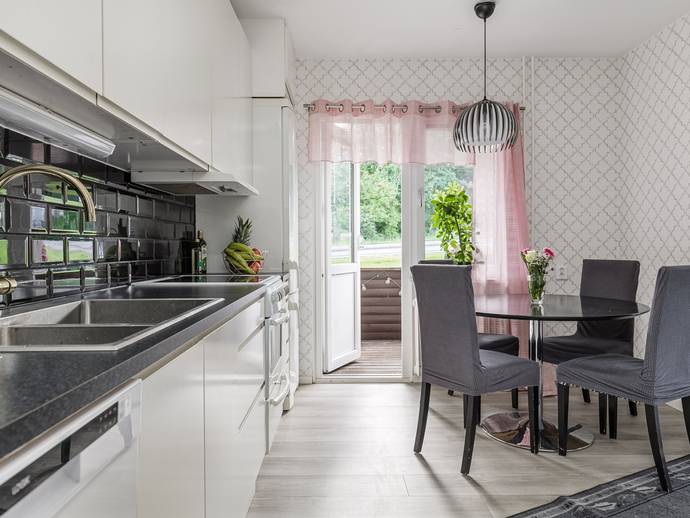 3 rok · 74 m² · Lindbladsvägen 9B