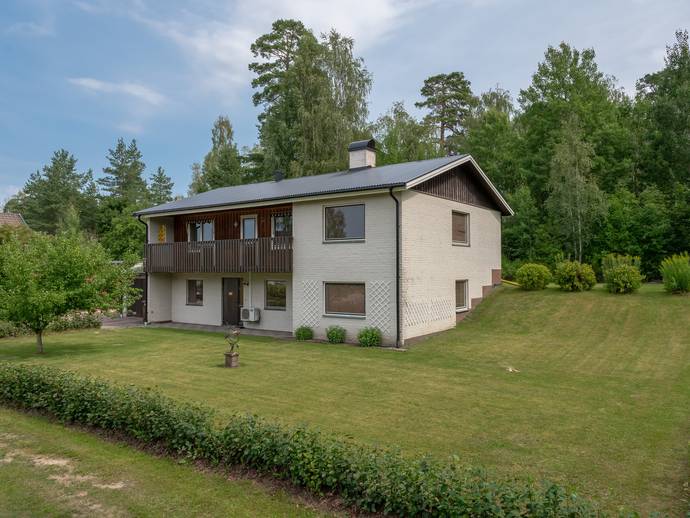 7 rok · 141 m² · Fasanvägen 7