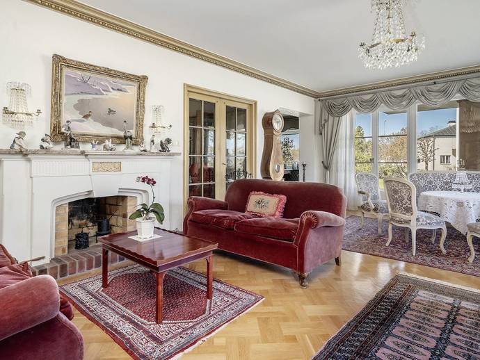 7 rok · 325 m² · Storgatan 19
