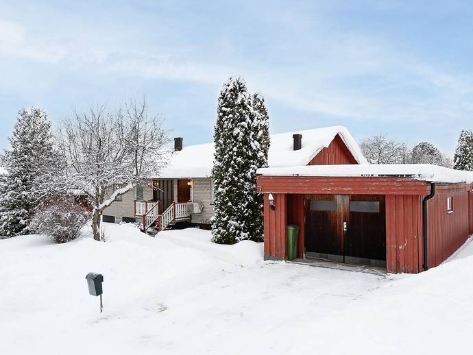 6 rok · 102 m² · Granvägen 15