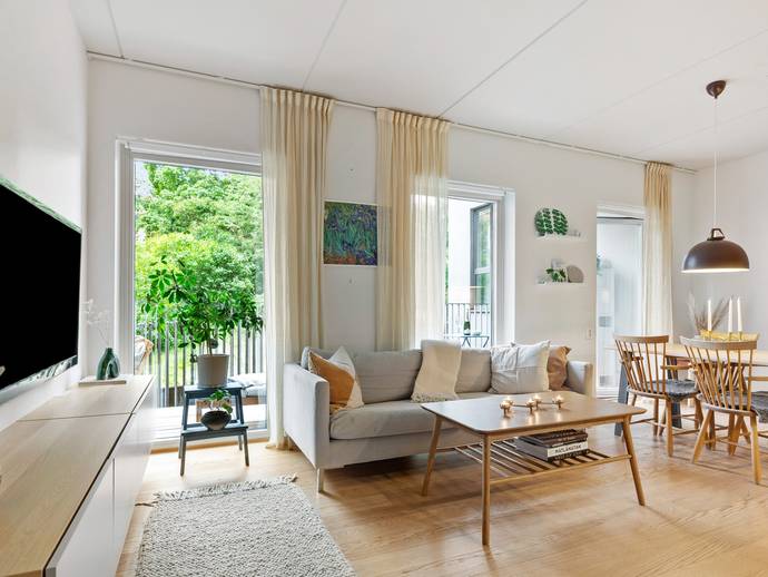 2 rok · 54 m² · Vintergatan 3B