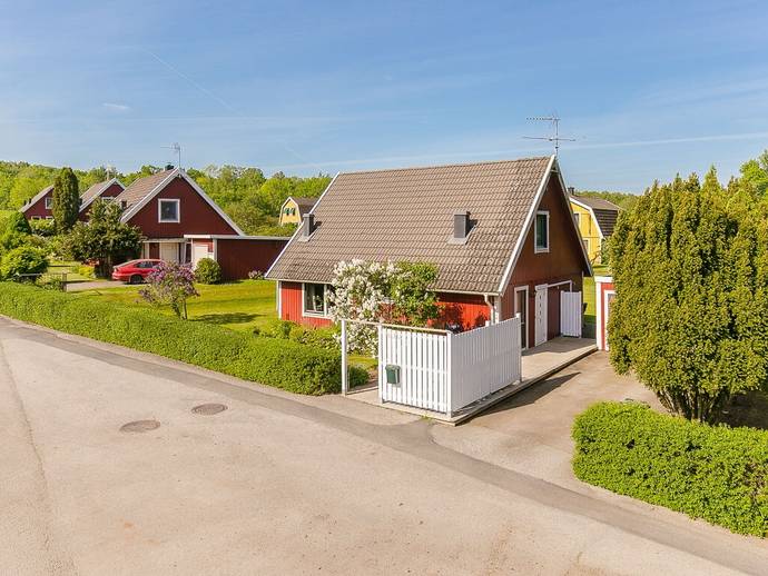 5 rok · 122 m² · Blåklintsvägen 7