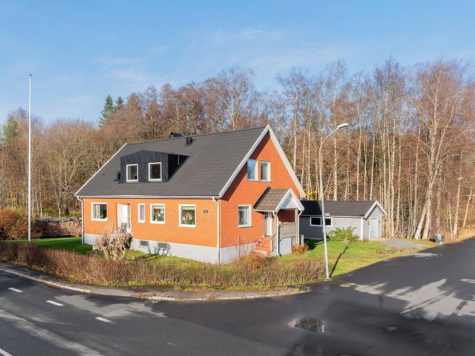 6 rok · 215 m² · Kyrkvägen 20