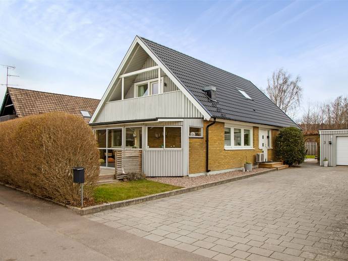 6 rok · 156 m² · Lönngatan 3