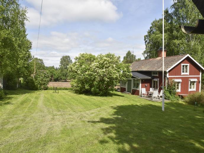 2 rok · 48 m² · Hyttbäcken 28