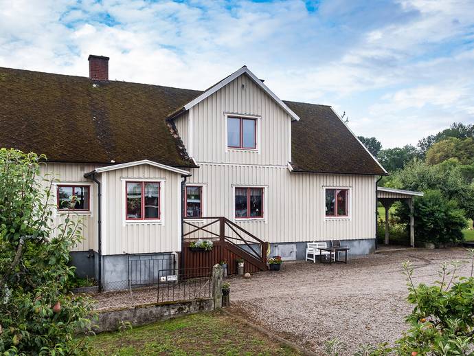 7 rok · 200 m² · Bjärarydsvägen 429