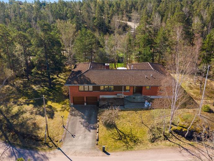 6 rok · 216 m² · Ekåsen 3