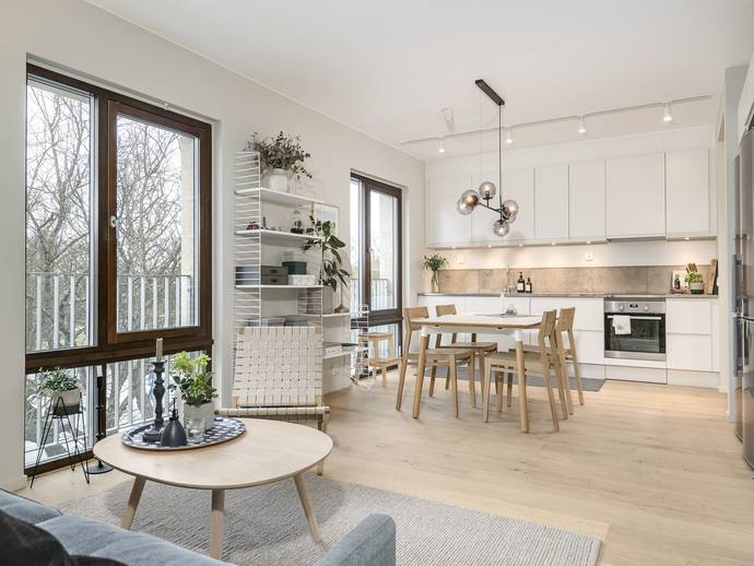 4 rok · 81 m² · Peder Hardings väg 4B