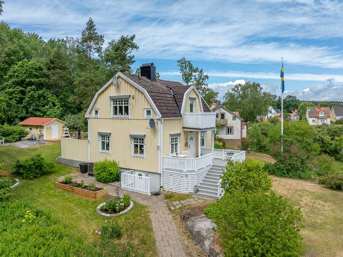 4 rok · 100 m² · Villavägen 8