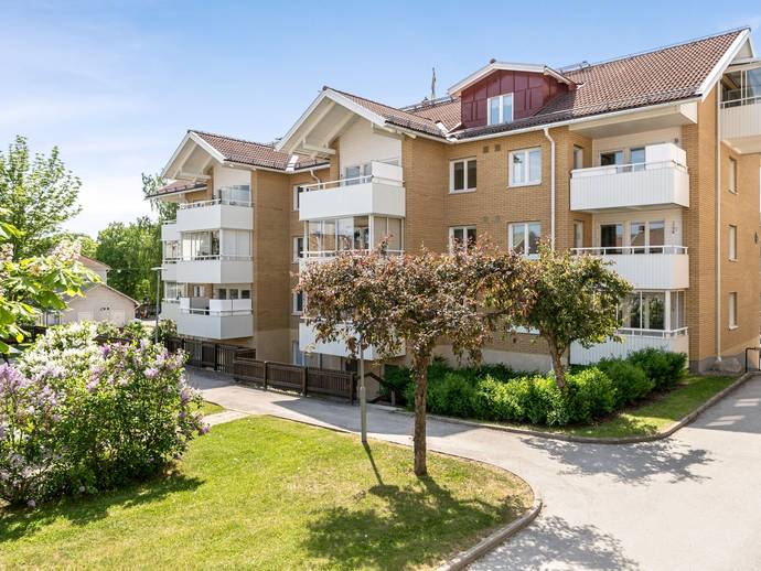 4 rok · 104 m² · Humlegårdsgatan 8b