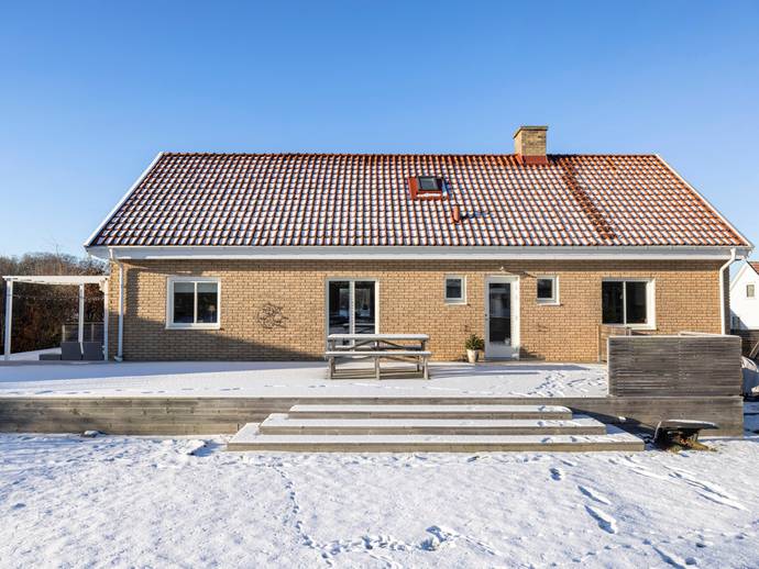 6 rok · 140 m² · Rosenvägen 3