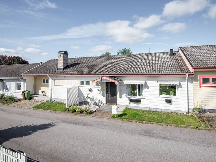4 rok · 110 m² · Hallonstigen 4