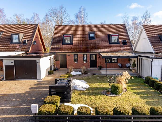 5 rok · 138 m² · Junibacksgatan 4