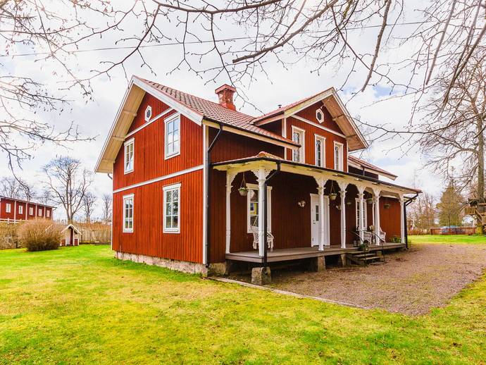 7 rok · 210 m² · Lindsäter