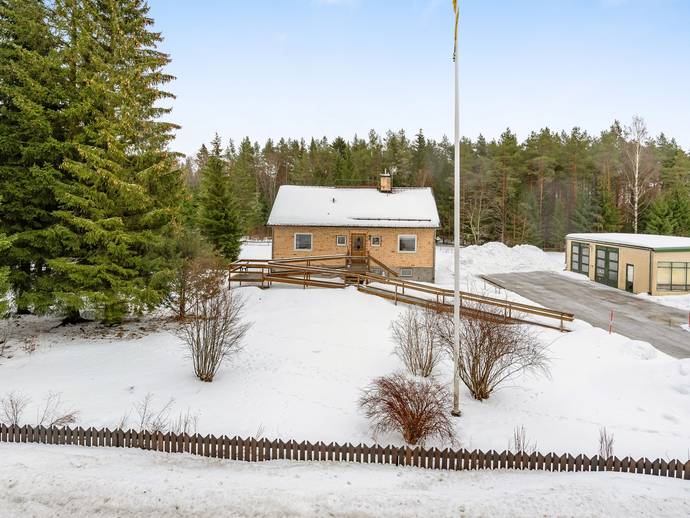 6 rok · 111 m² · Edvalla Edvallavägen 5