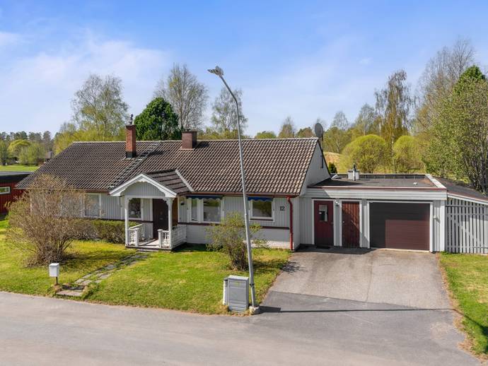 4 rok · 103 m² · Blomstervägen 12