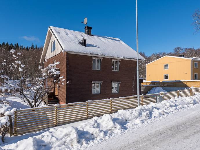 6 rok · 189 m² · Hultavägen 8