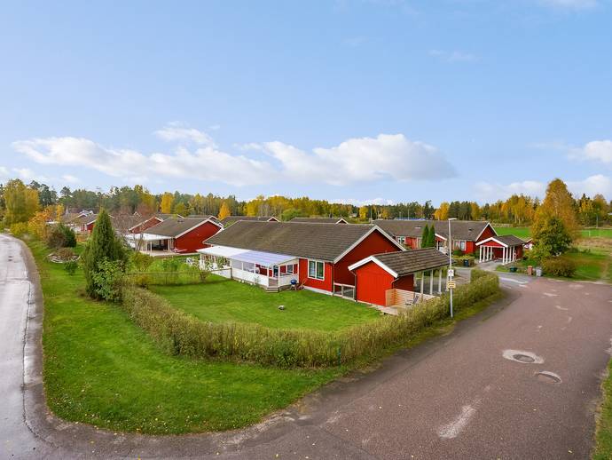 4 rok · 103,7 m² · Aftonvägen 1