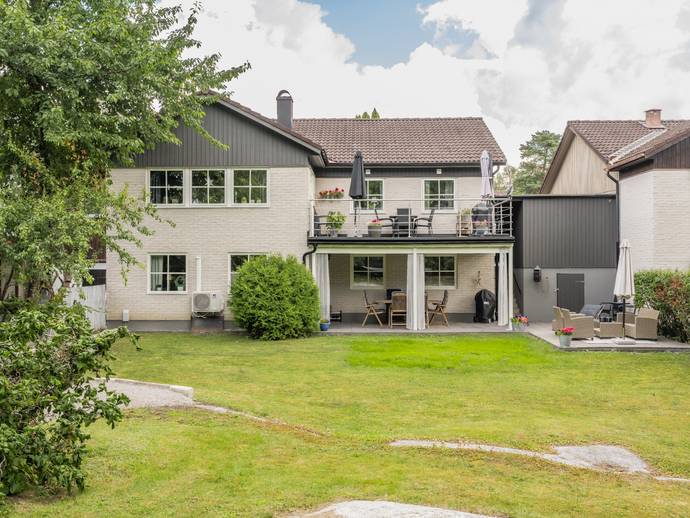 7 rok · 173 m² · Travvägen 9