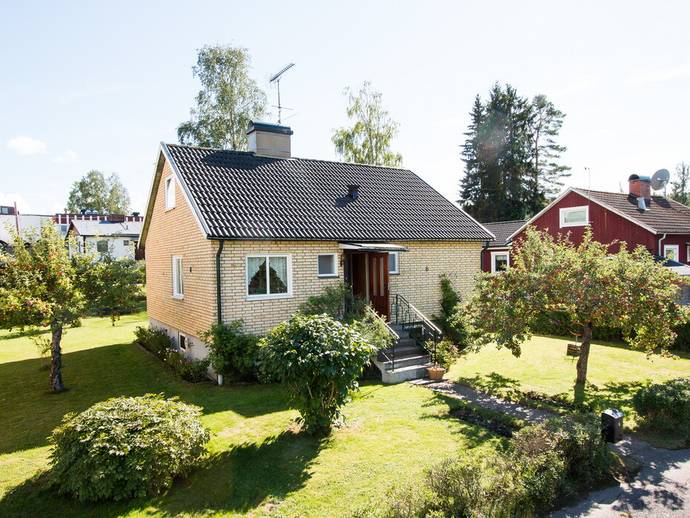 5 rok · 82 m² · Mossgatan 6