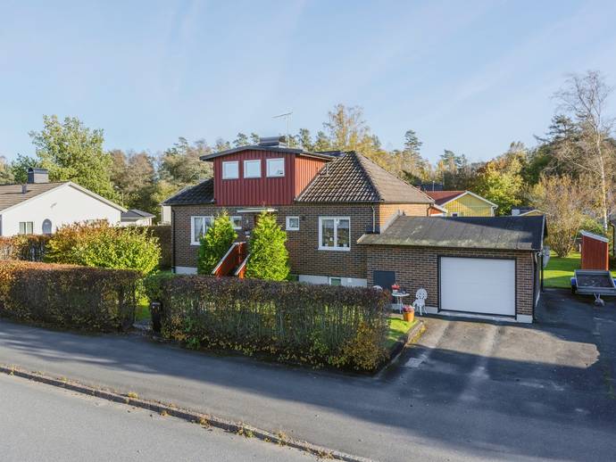 4 rok · 93 m² · Lundavägen 9